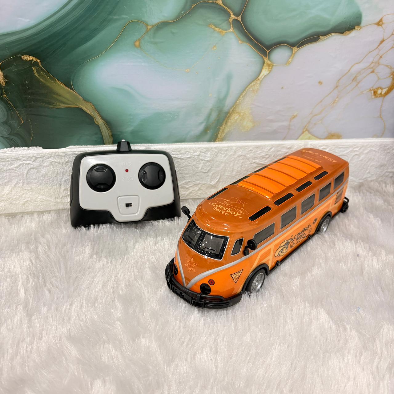 AM7419 Vera 2.4GHz High-Speed RC Van with LED Lights