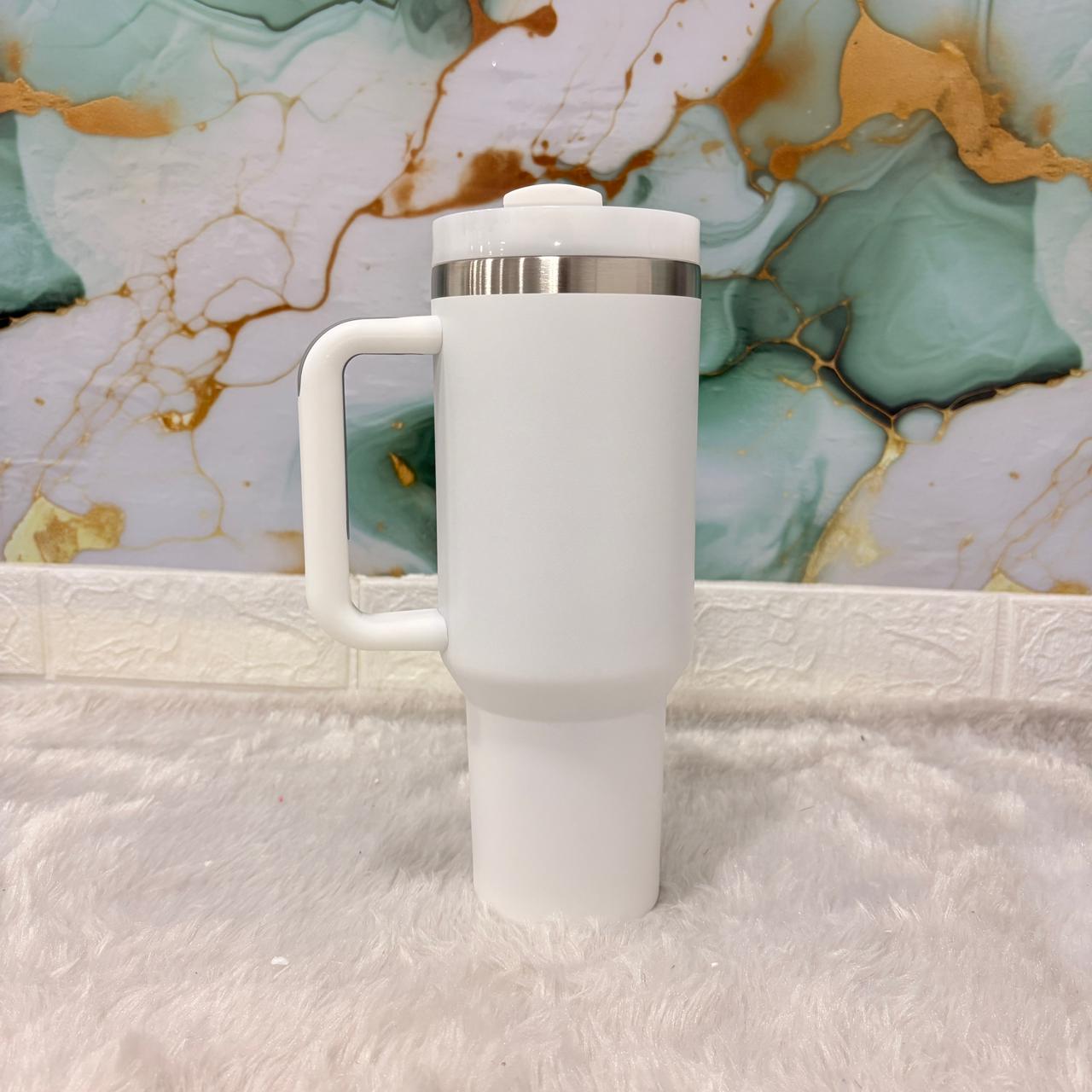 AM7455 Insulated Stainless Steel Travel Tumbler with Handle and Splash-Resistant Lid