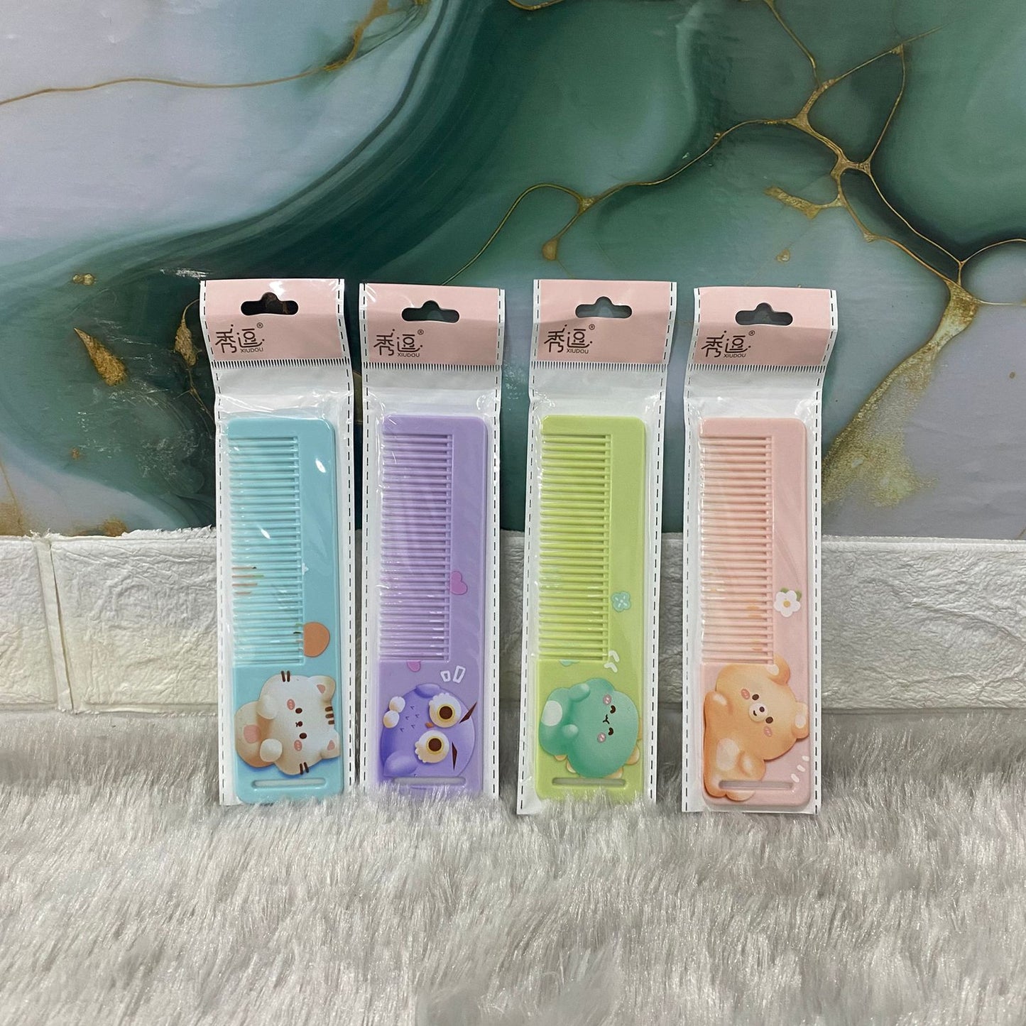 AM7552 XIUDOU Cute Cartoon Character Hair Comb COM-10-316 (1-Pcs)