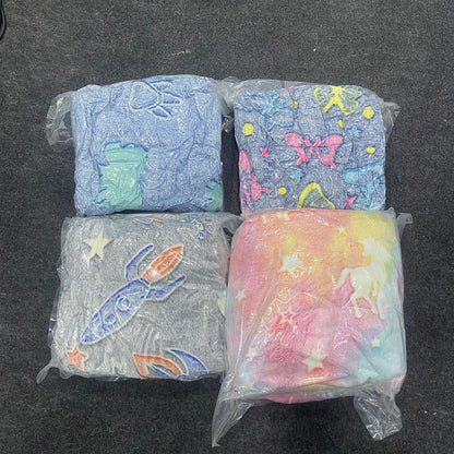 AM7557 Magic Glow in the Dark Super Soft Plush Blanket for Kids (1-Pcs) 6*5.5 ft