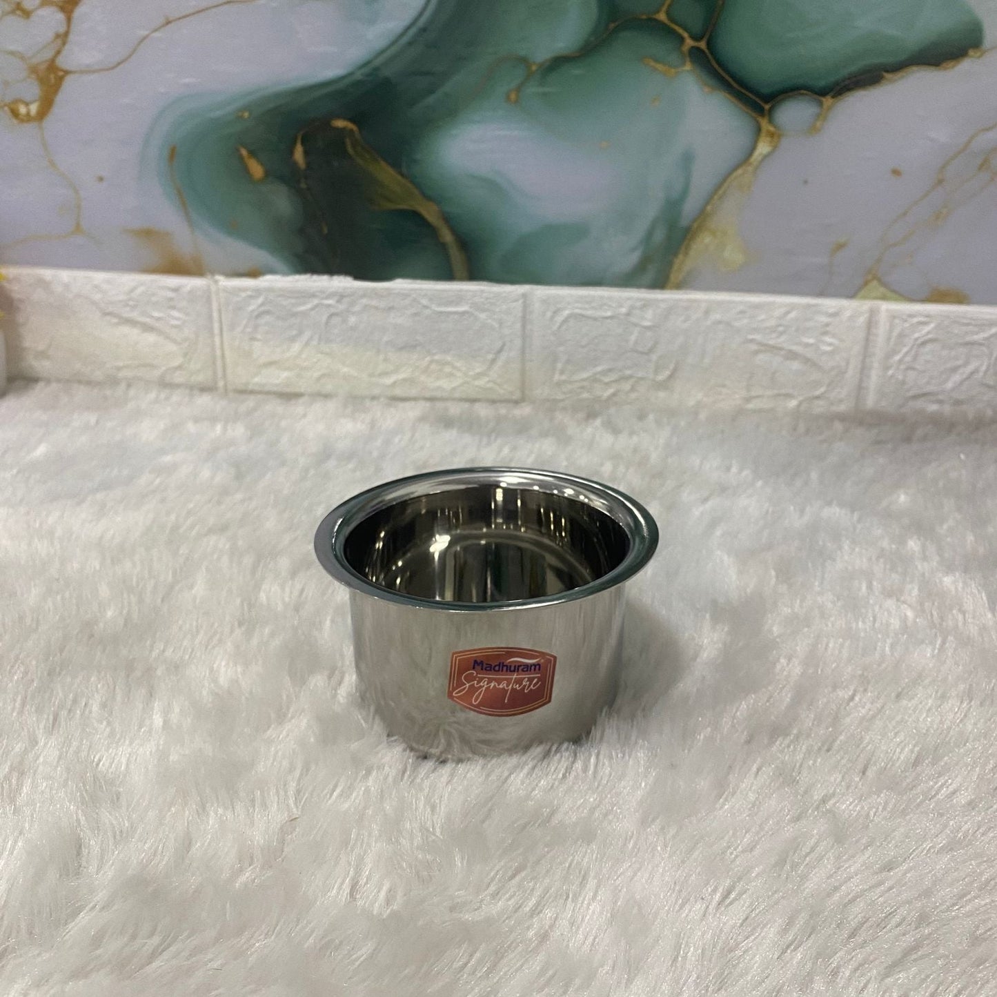 AM7576 Madhuram Signature Premium Stainless Steel Deep Container (450 ml, 7x9x9 cm)