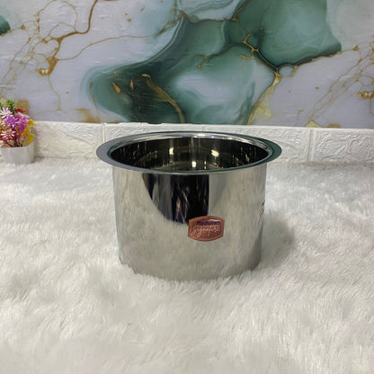 AM7582 Madhuram Signature Premium Stainless Steel Deep Container (2120 ml, 12x15x15 cm)