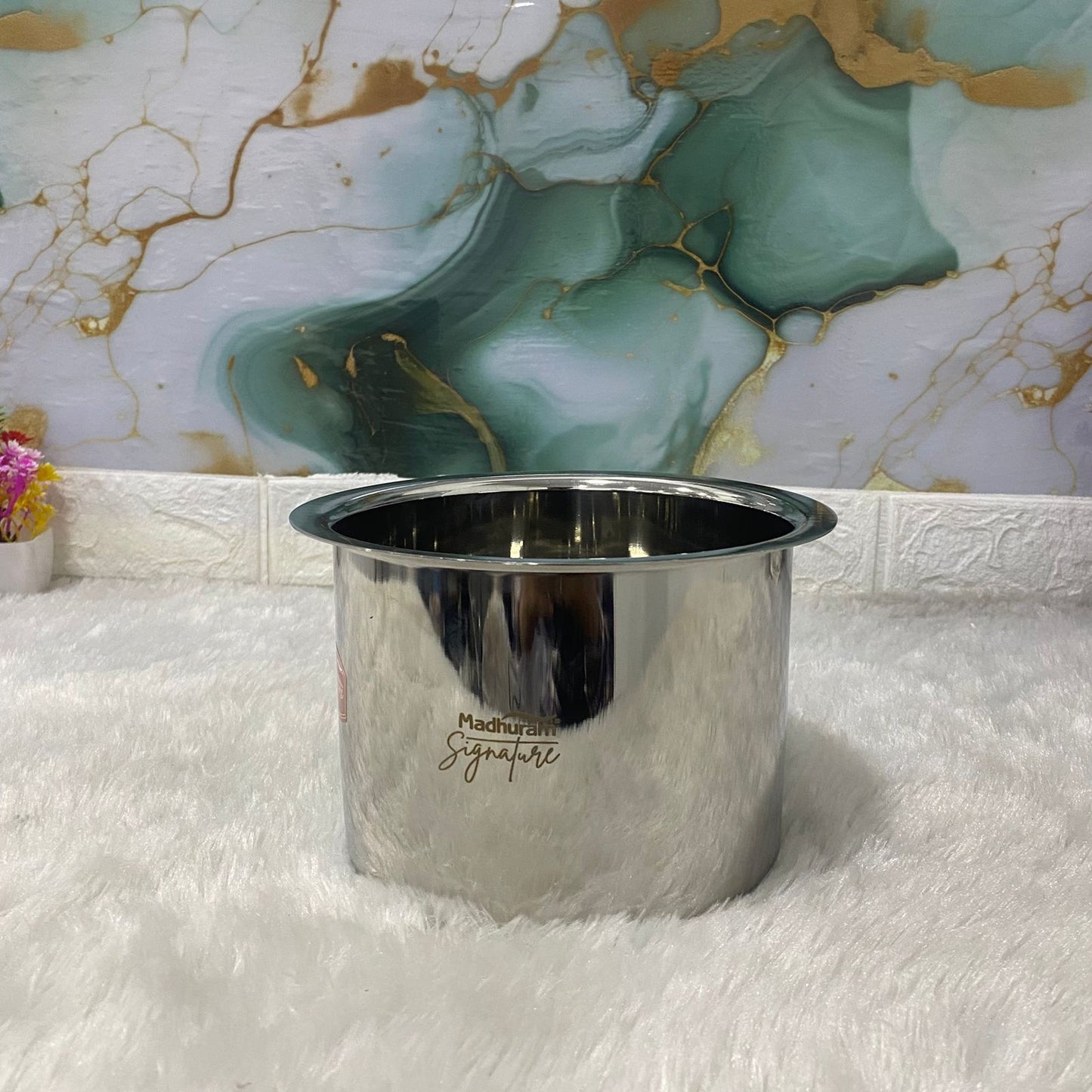 AM7582 Madhuram Signature Premium Stainless Steel Deep Container (2120 ml, 12x15x15 cm)
