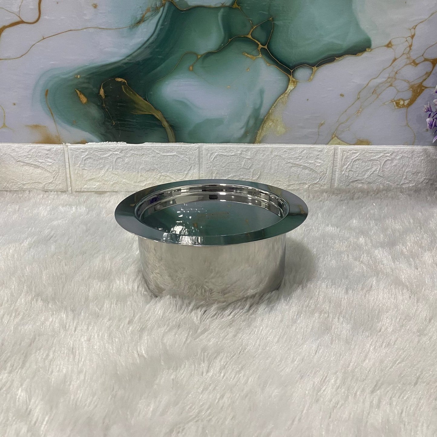 AM7595 Madhuram Signature 1380ml Stainless Steel Deep Tope with Lid (9x14x14 cm)