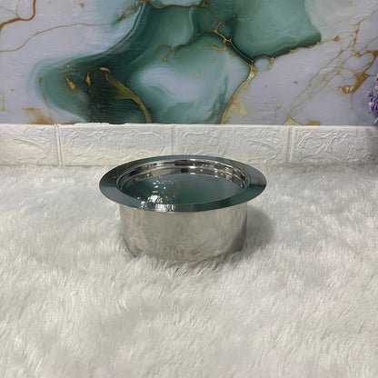 AM7595 Madhuram Signature 1380ml Stainless Steel Deep Tope with Lid (9x14x14 cm)