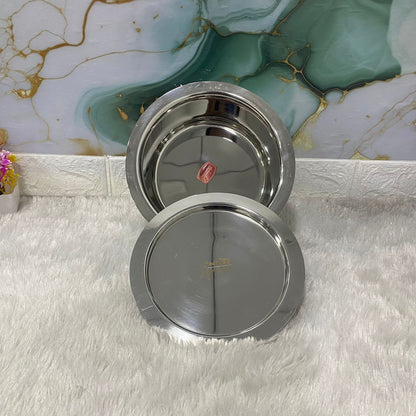 AM7598 Madhuram Signature 2540ml Stainless Steel Deep Tope with Lid (10x18x18 cm)