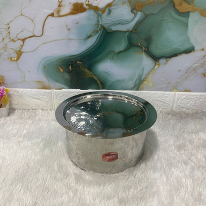 AM7599 Madhuram Signature 3110ml Stainless Steel Deep Tope with Lid (11x19x19 cm)