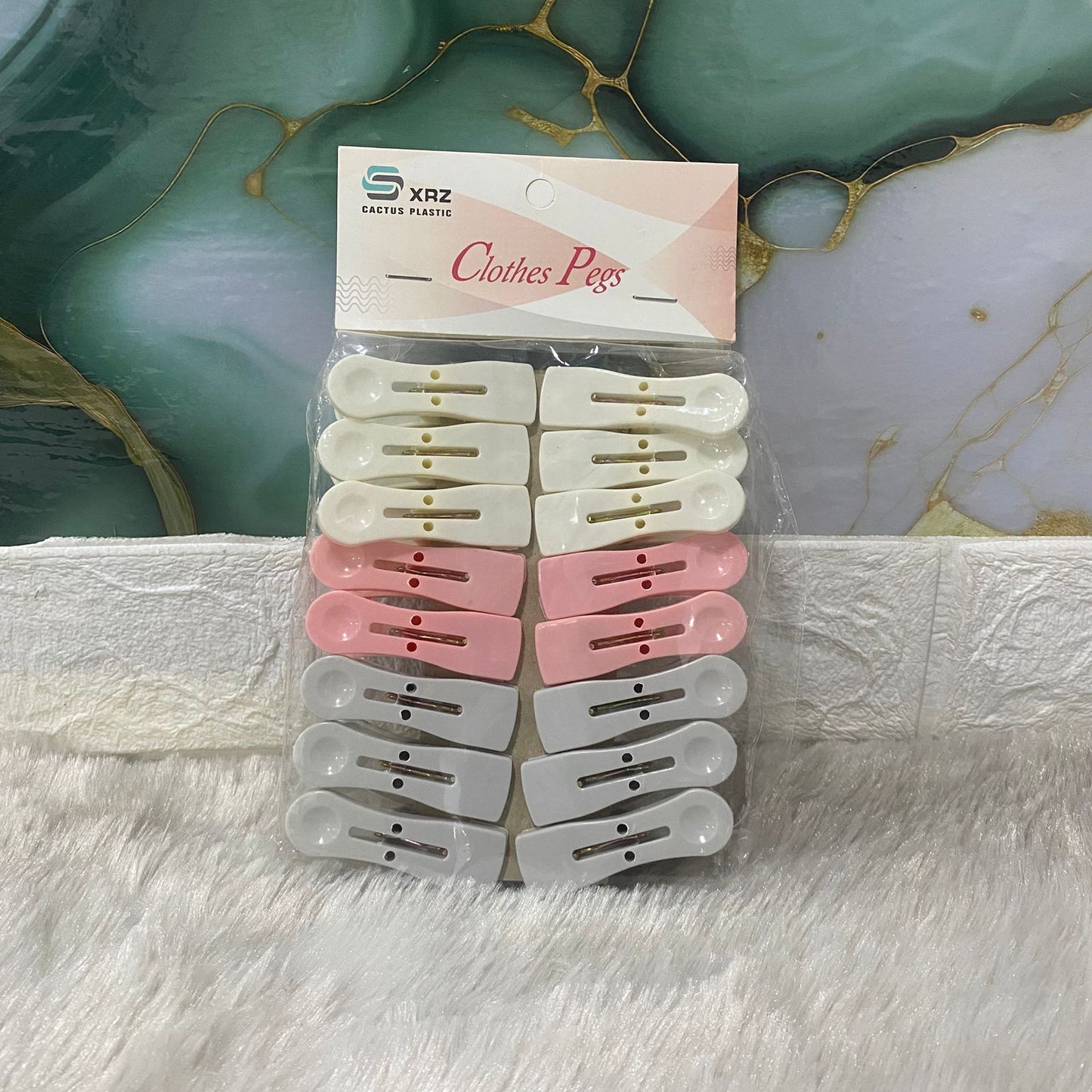 AM7670 Xrz Cactus Plastic Clothes Pegs Colorful Heavy Duty Laundry Hanging Clips 16 Pcs