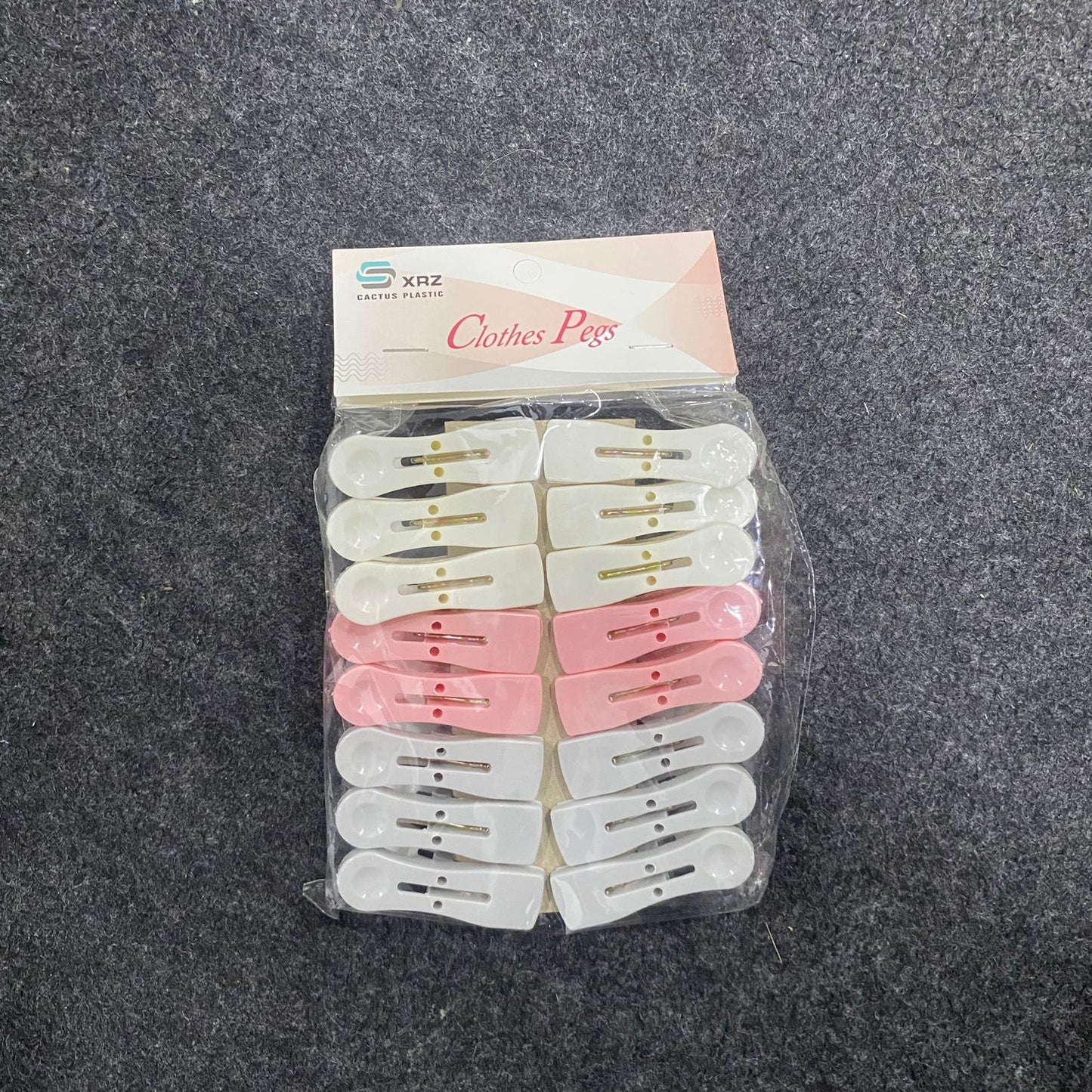 AM7670 Xrz Cactus Plastic Clothes Pegs Colorful Heavy Duty Laundry Hanging Clips 16 Pcs