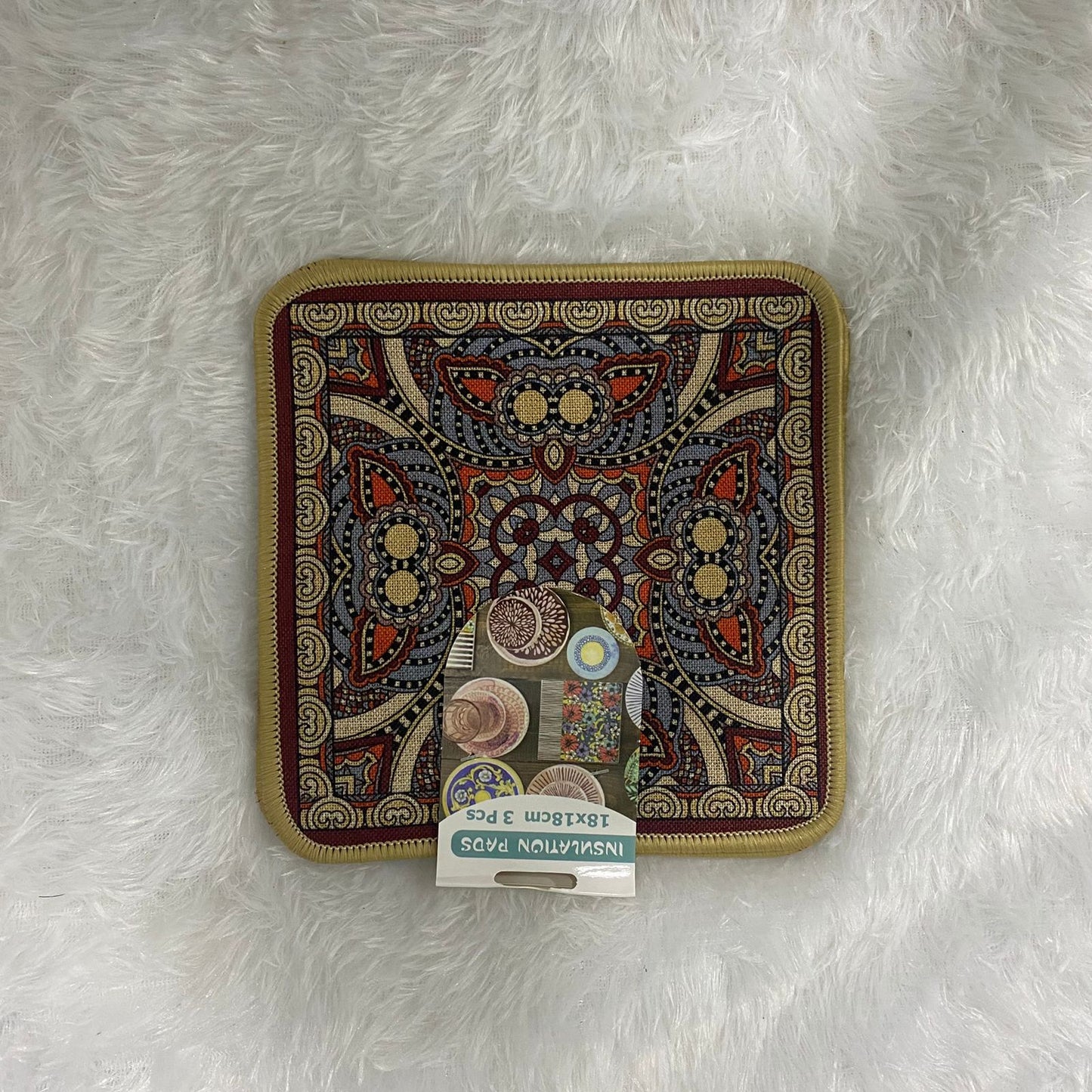AM7709 DECORATIVE SQUARE HEAT RESISTANT INSULATION PADS FOR KITCHEN SURFACES AND DINING TABLE TOPS