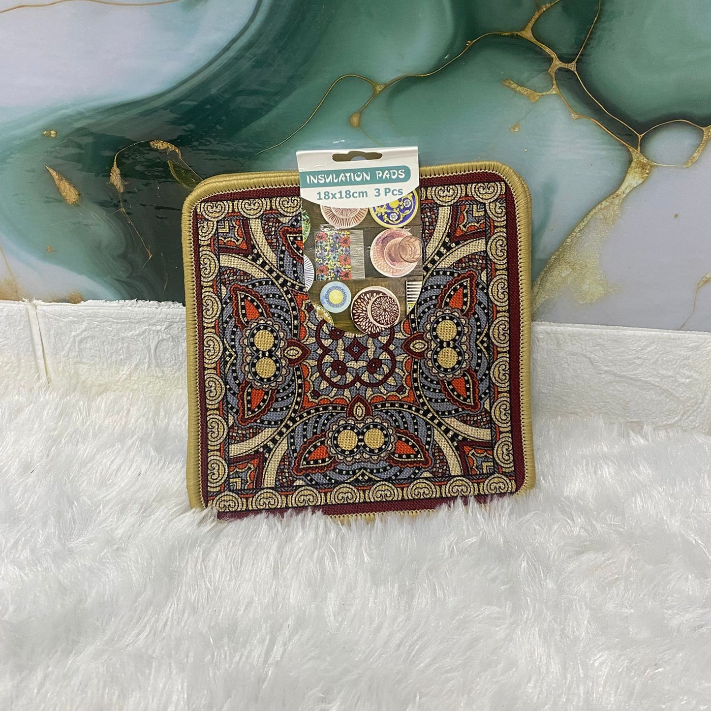 AM7709 DECORATIVE SQUARE HEAT RESISTANT INSULATION PADS FOR KITCHEN SURFACES AND DINING TABLE TOPS