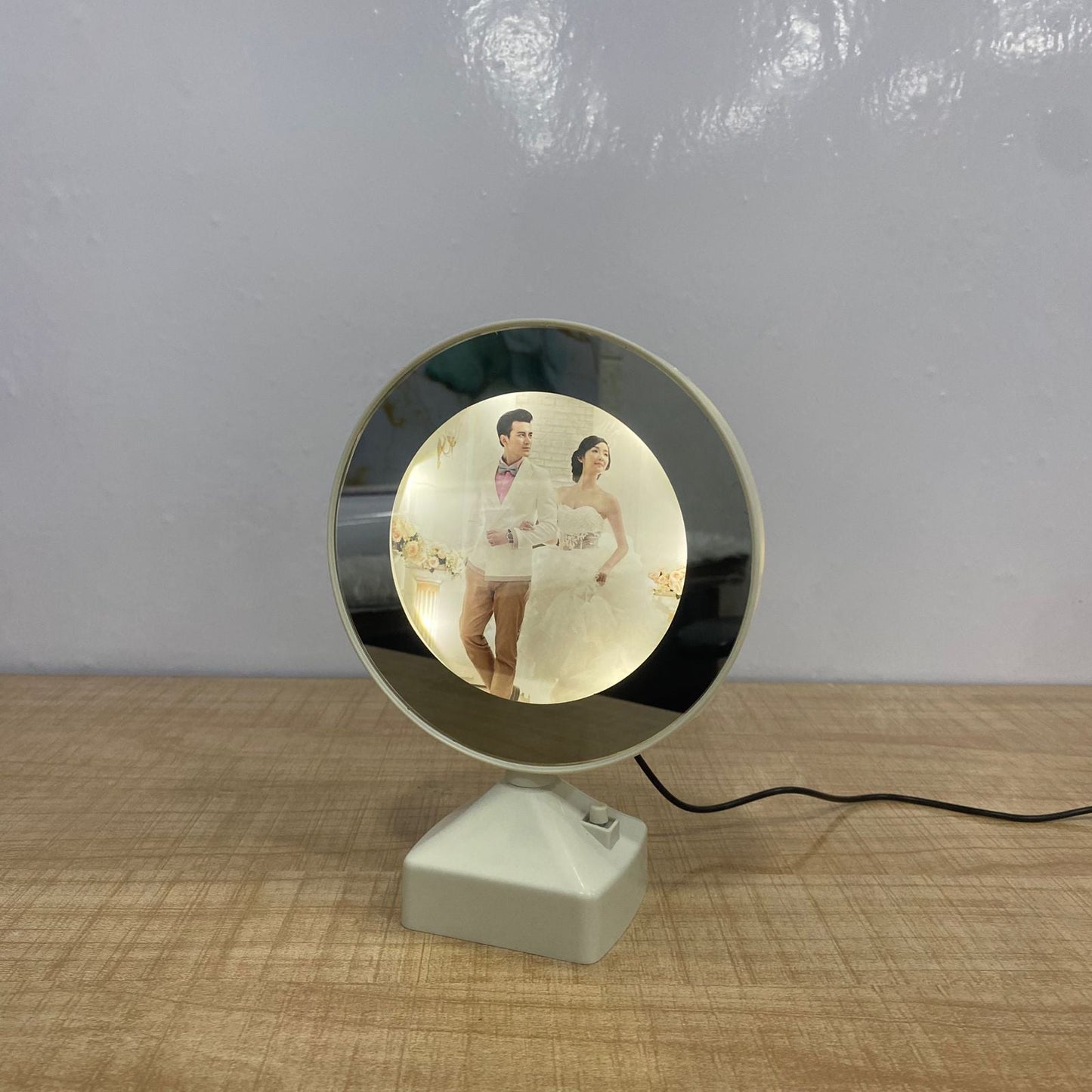 AM7714 MULTIFUNCTIONAL MAGIC MIRROR PHOTO FRAME WITH LED LIGHTING FOR HOME DECOR AND GIFTING