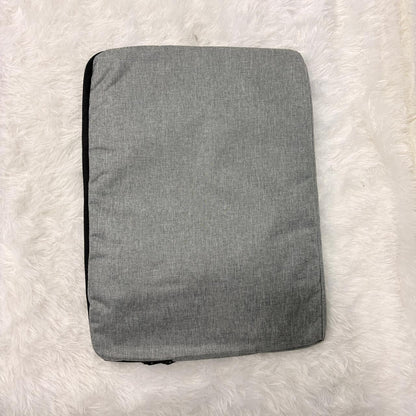AM7716 PROTECTIVE WATER-RESISTANT LAPTOP SLEEVE CASE WITH EXTERNAL POCKET MEASURING 37 BY 28 CM