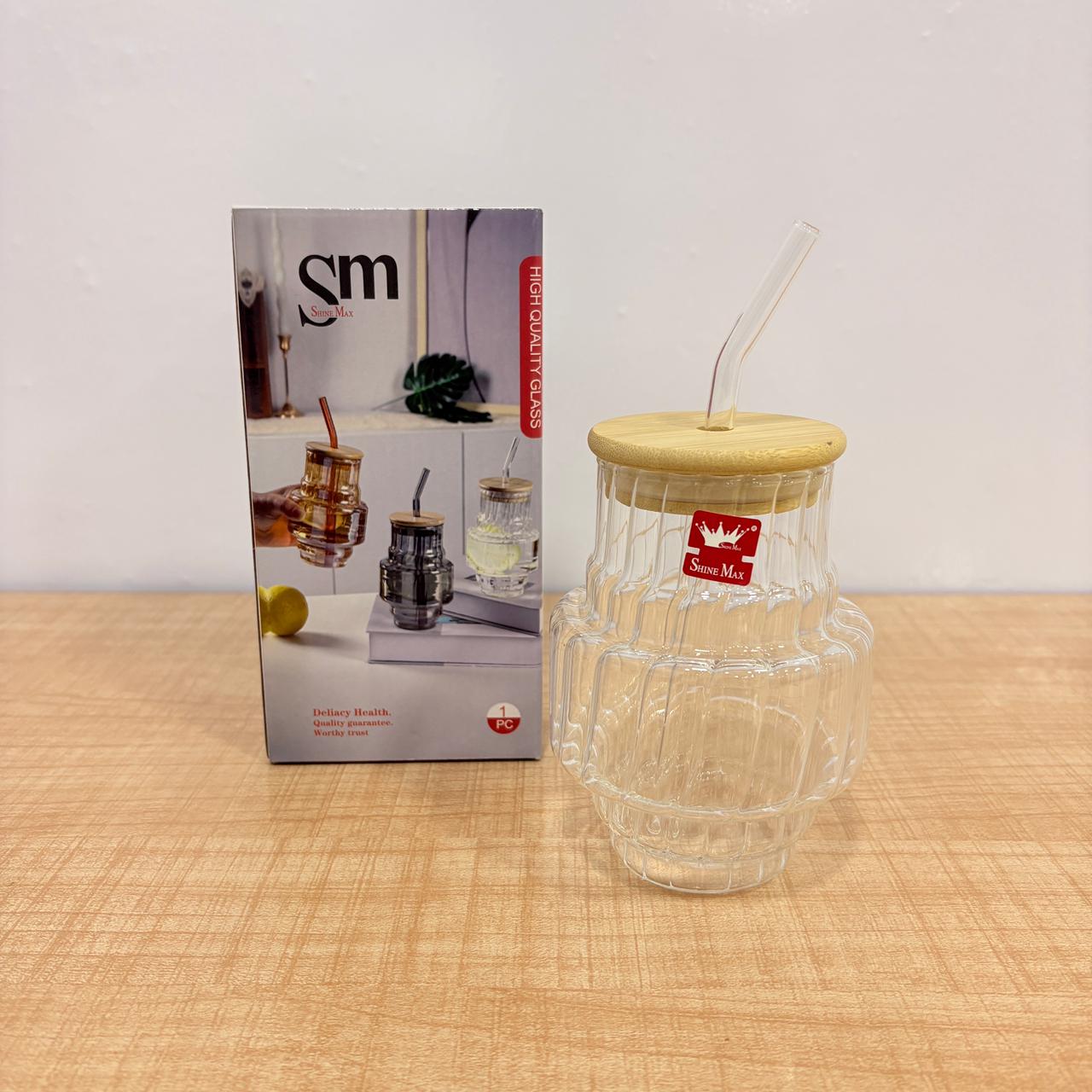 AM7780 RIDGED GLASS TUMBLER FEATURING A NATURAL BAMBOO LID AND REUSABLE MATCHING GLASS STRAW