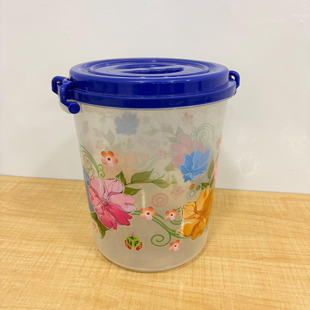 A06557 Round Lock & Lock Printed Plastic Container with Lid - 11000ml