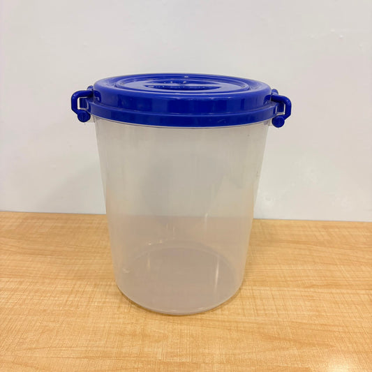 A06559 Round Lock & Lock Plain Plastic Container with Lid - 11000ml