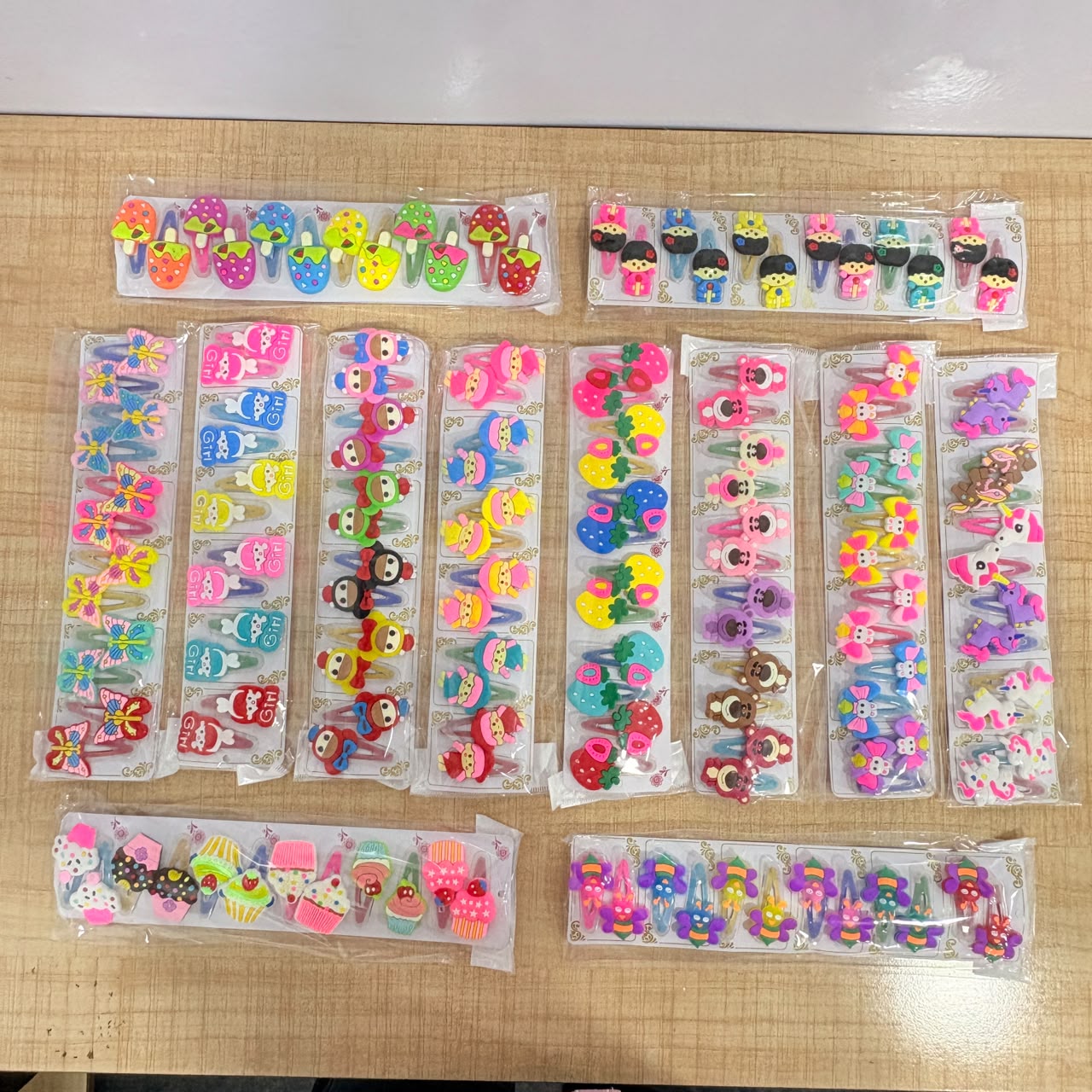 A06713 Cute Cartoon Hair Clips Set for Kids & Girls – Colorful Snap Hair Pins with Dessert, Animal & Character Designs