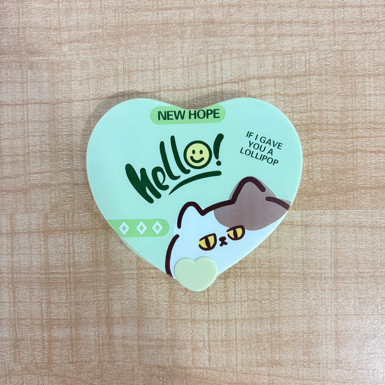 A06715 Cute Heart-Shaped Folding Pocket Mirror with Removable Hair Comb