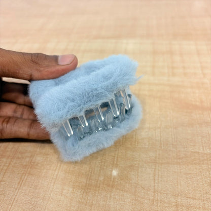 A06716 Plush Furry Hair Claw Clips – Soft Faux Fur Hair Catch Jaw Clips for Women & Girls