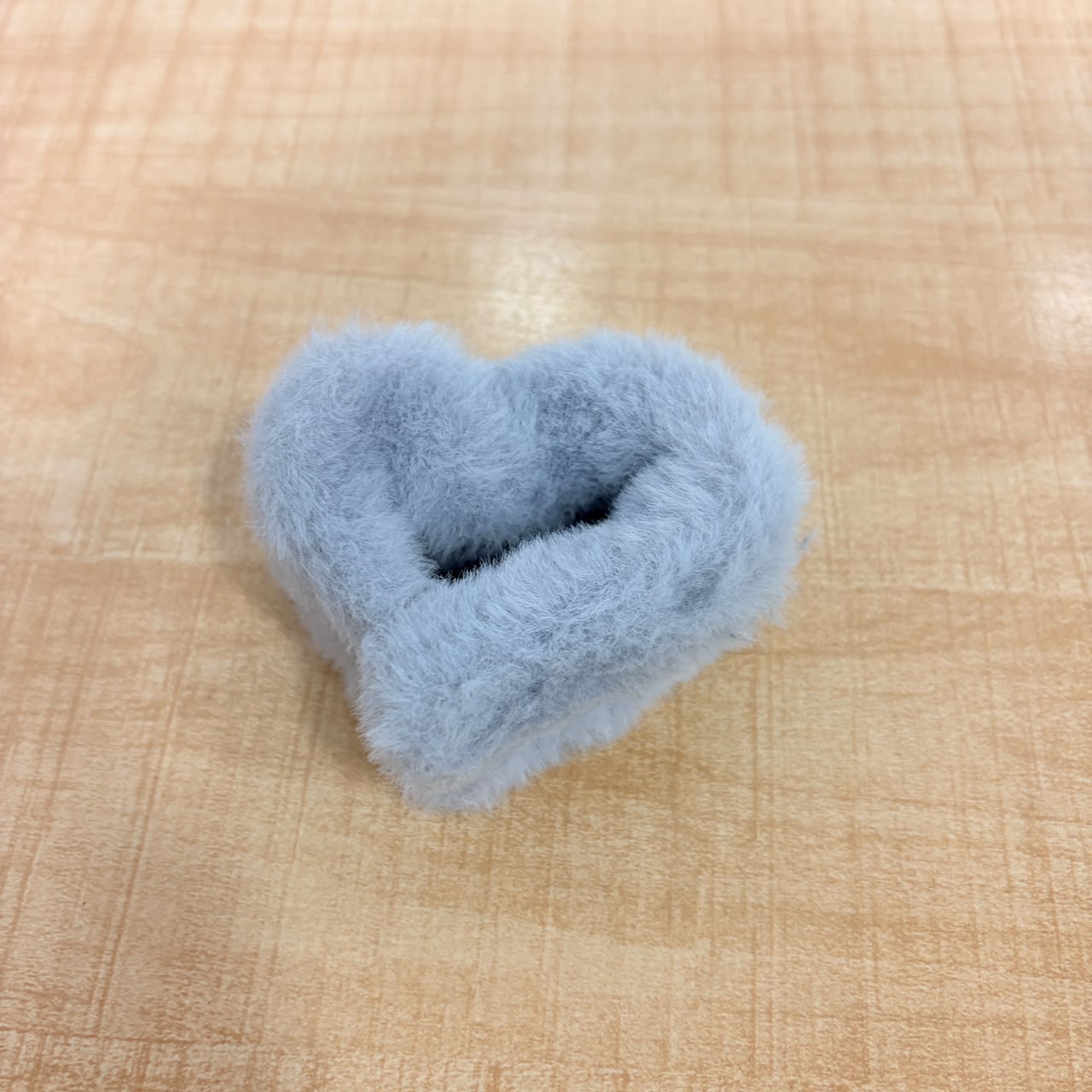A06716 Plush Furry Hair Claw Clips – Soft Faux Fur Hair Catch Jaw Clips for Women & Girls