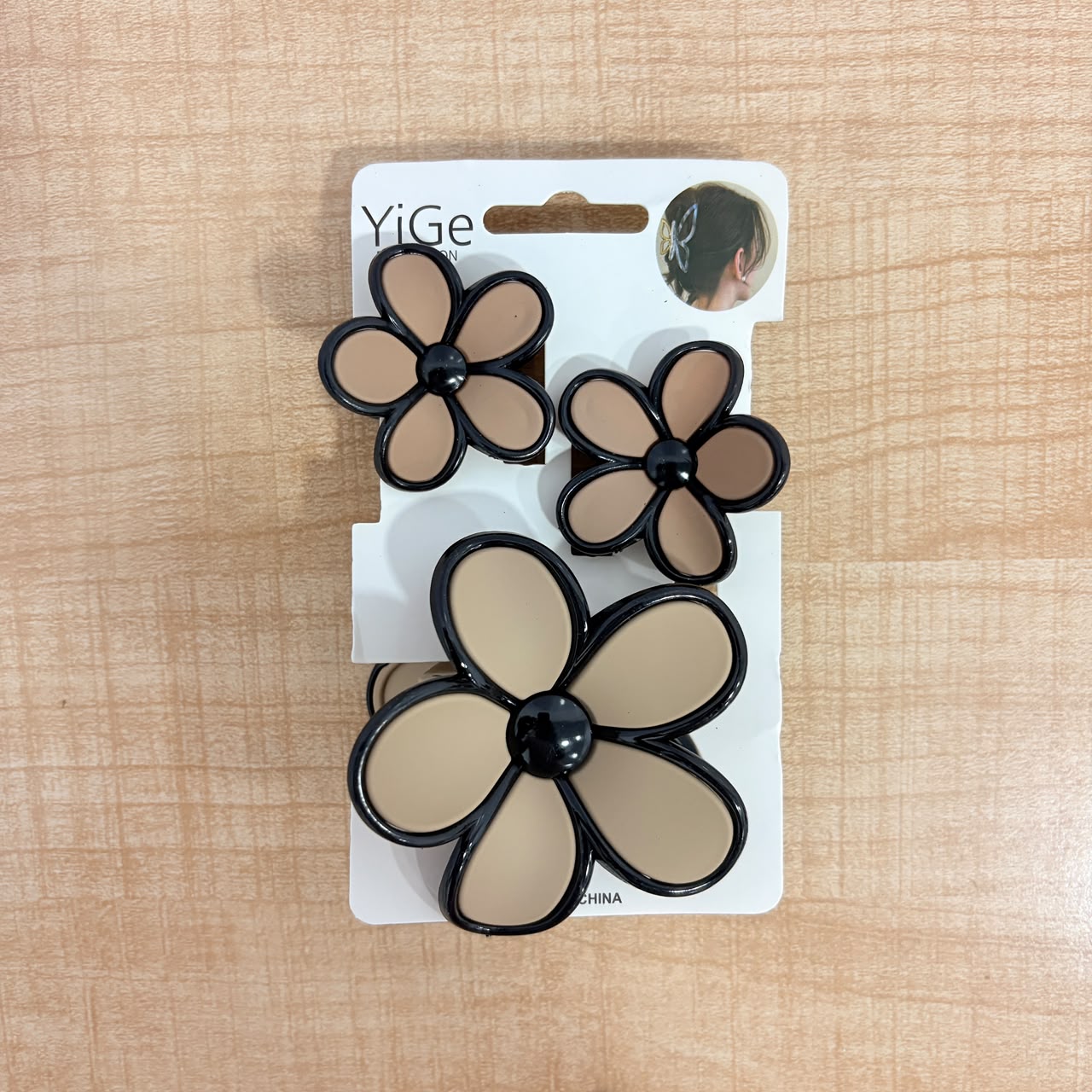 A06717 Floral Matte Hair Claw Clip Set (3-Piece Pack) – Korean Style Matte Daisy Hair Accessories