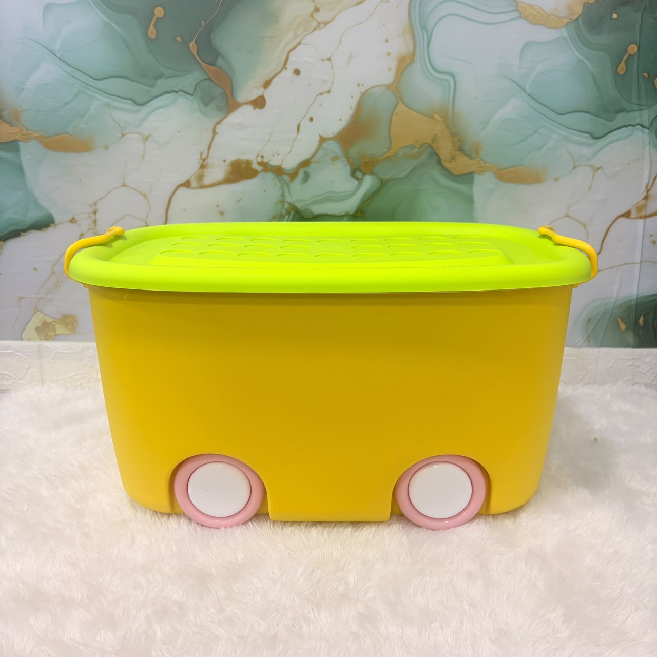 A06743 Kids Plastic Toy Storage Box with Lid & Rolling Wheels (Multicolor)