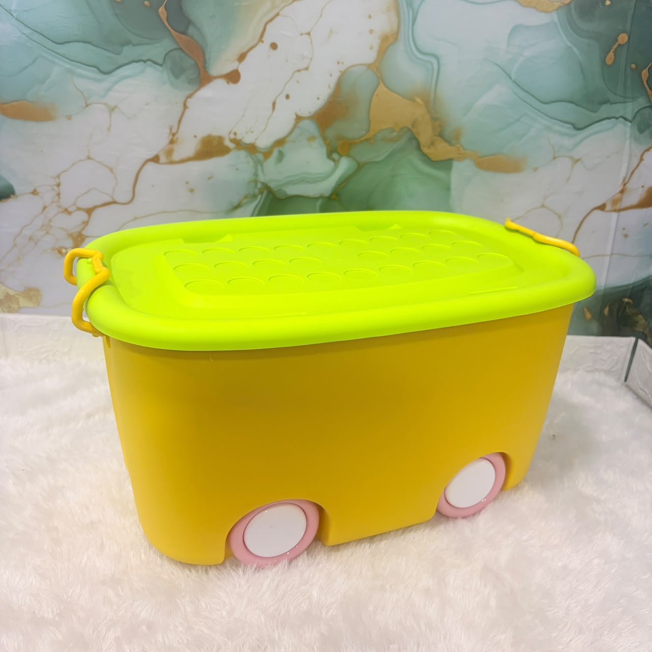 A06743 Kids Plastic Toy Storage Box with Lid & Rolling Wheels (Multicolor)