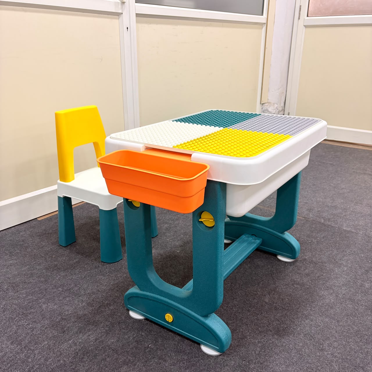 A06747 Multifunctional Kids Building Block Table & Chair Set with Storage Bins
