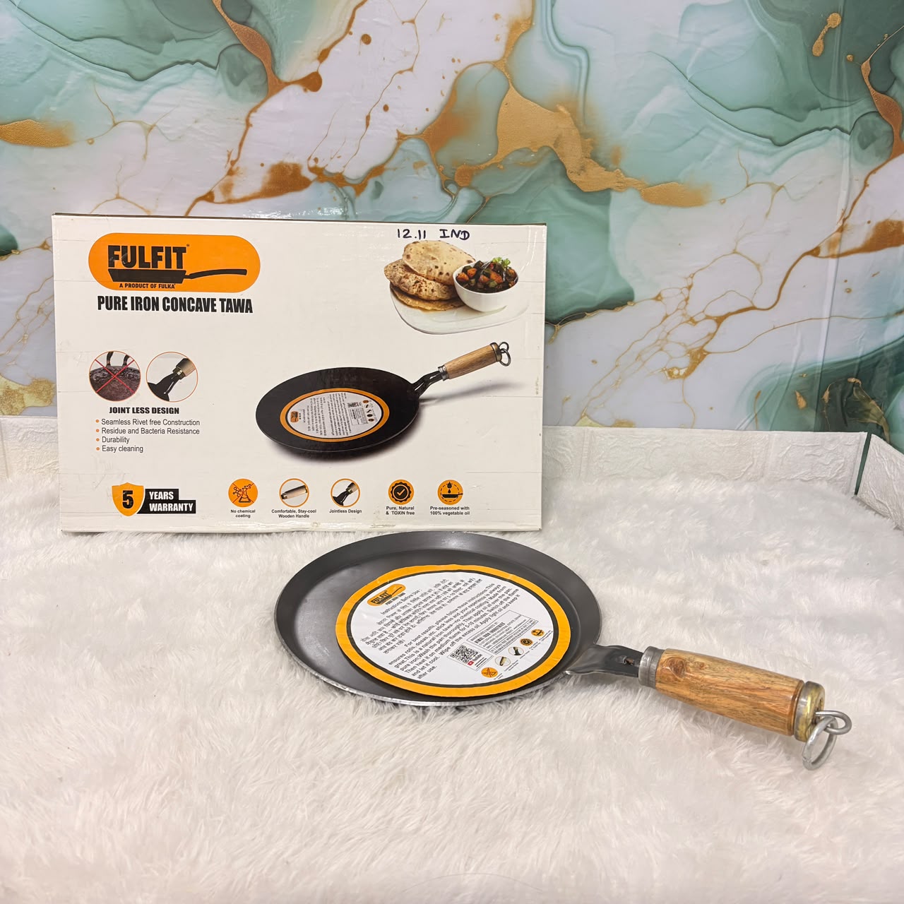 A06773 FULFIT Pure Iron Multi Tawa – 270 MM Pre-Seasoned Tawa with Wooden Handle & Jointless Design (1211 FULFIT)