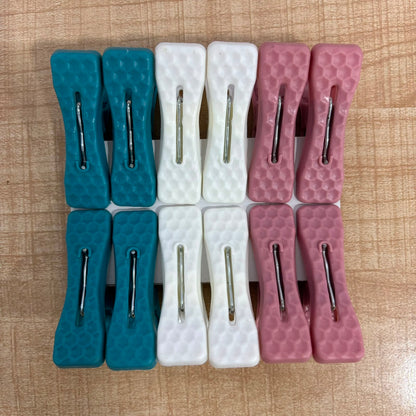 A06952 Honey Plastic Cloth Clips Set (Pack of 12, Multicolor)