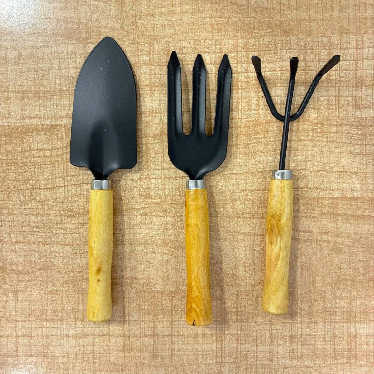 A06959 Big Garden Tool Kit – Durable 3-Piece Set with Wooden Handles