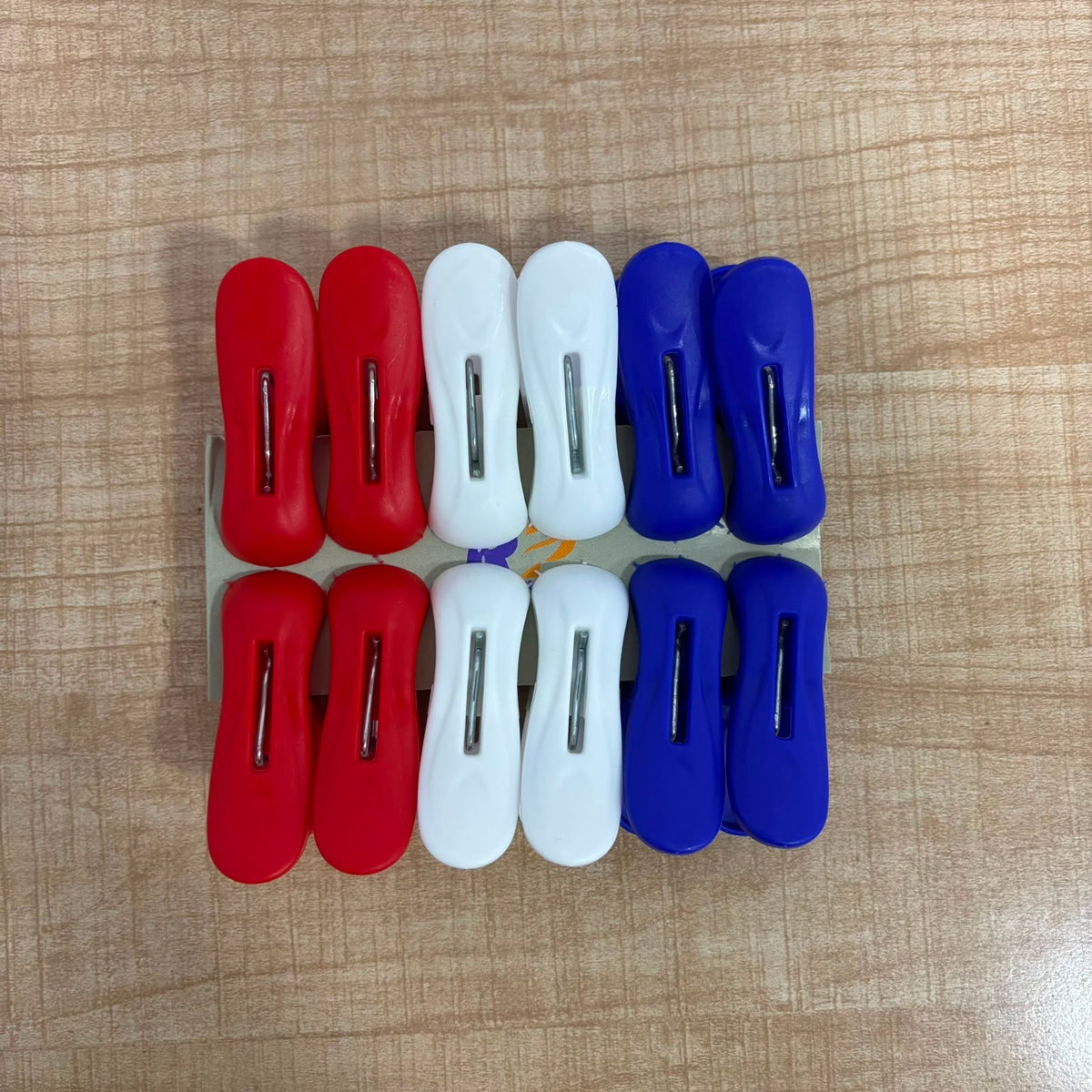 A06969 Urban Plastic Cloth Clips (Pack of 12)