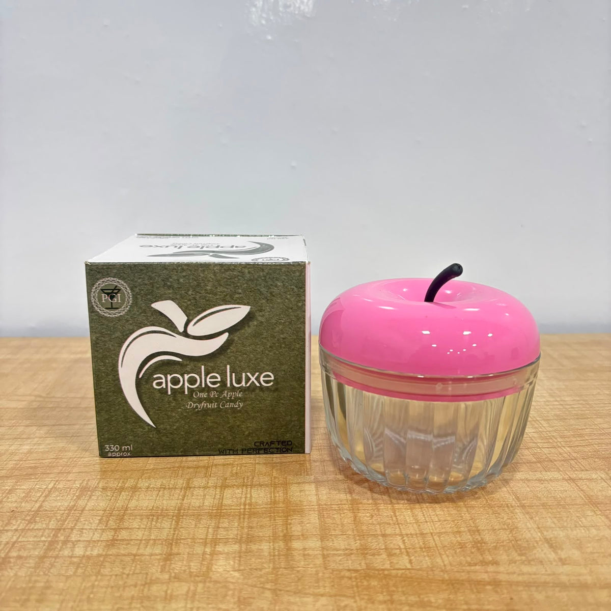 A06981 Apple Luxe Glass Jar with Lid (330 ml)