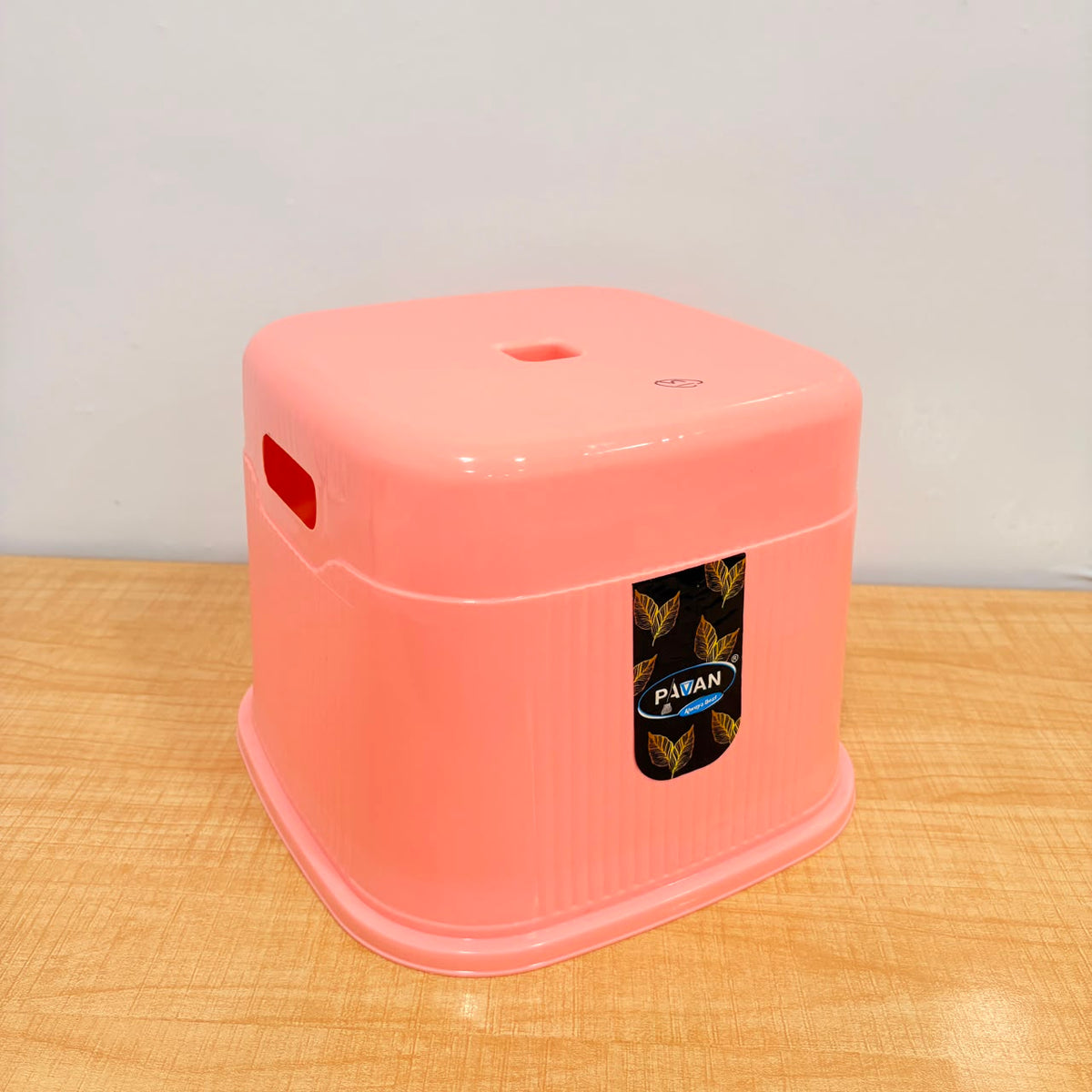 A07034 Square Line Plastic Bath Patla - Big