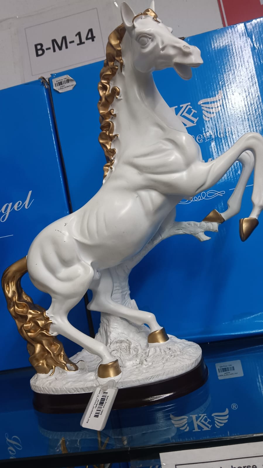 AM7041 White Horse Statue with Golden Mane and Tail