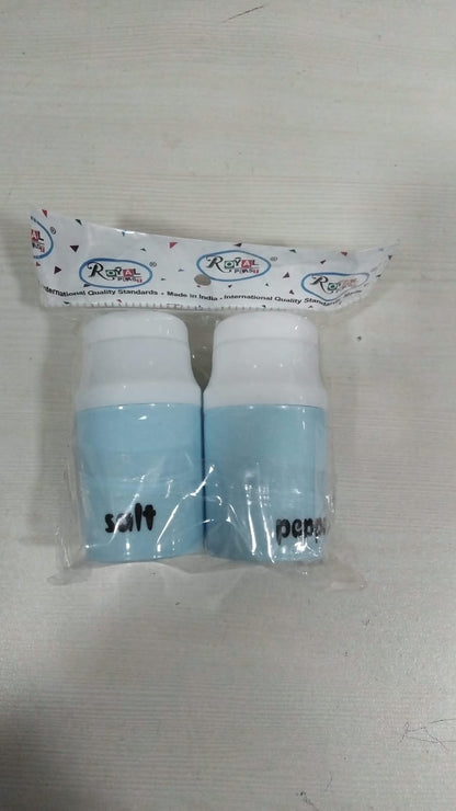 AM6891 Plastic Salt and Pepper Shakers Set Pack of 2
