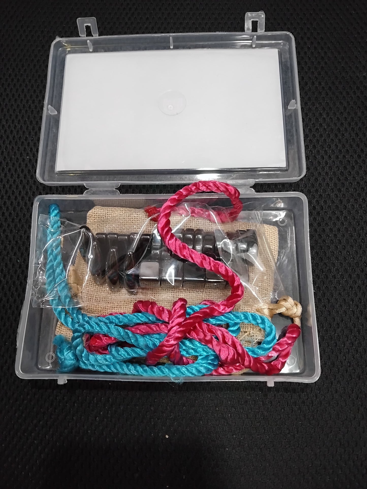 AM2867 Magnetic Game 5 Rendom Design Set with Magnetic Effect Using String and Stones 24pcs
