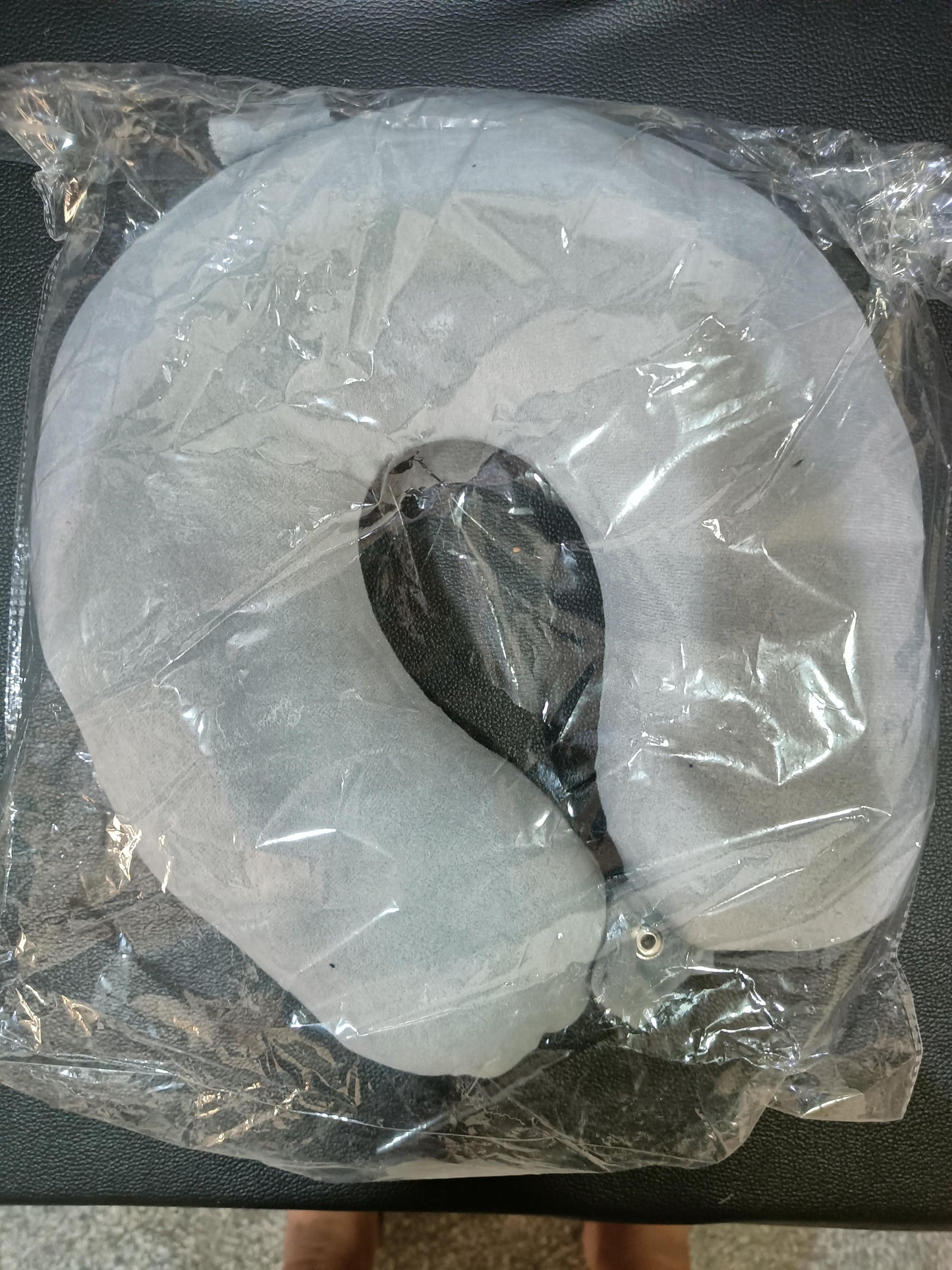 AM7702 SOFT NECK PILLOW FOR TRAVEL NECK PILLOW (1 PC)-Multicolor