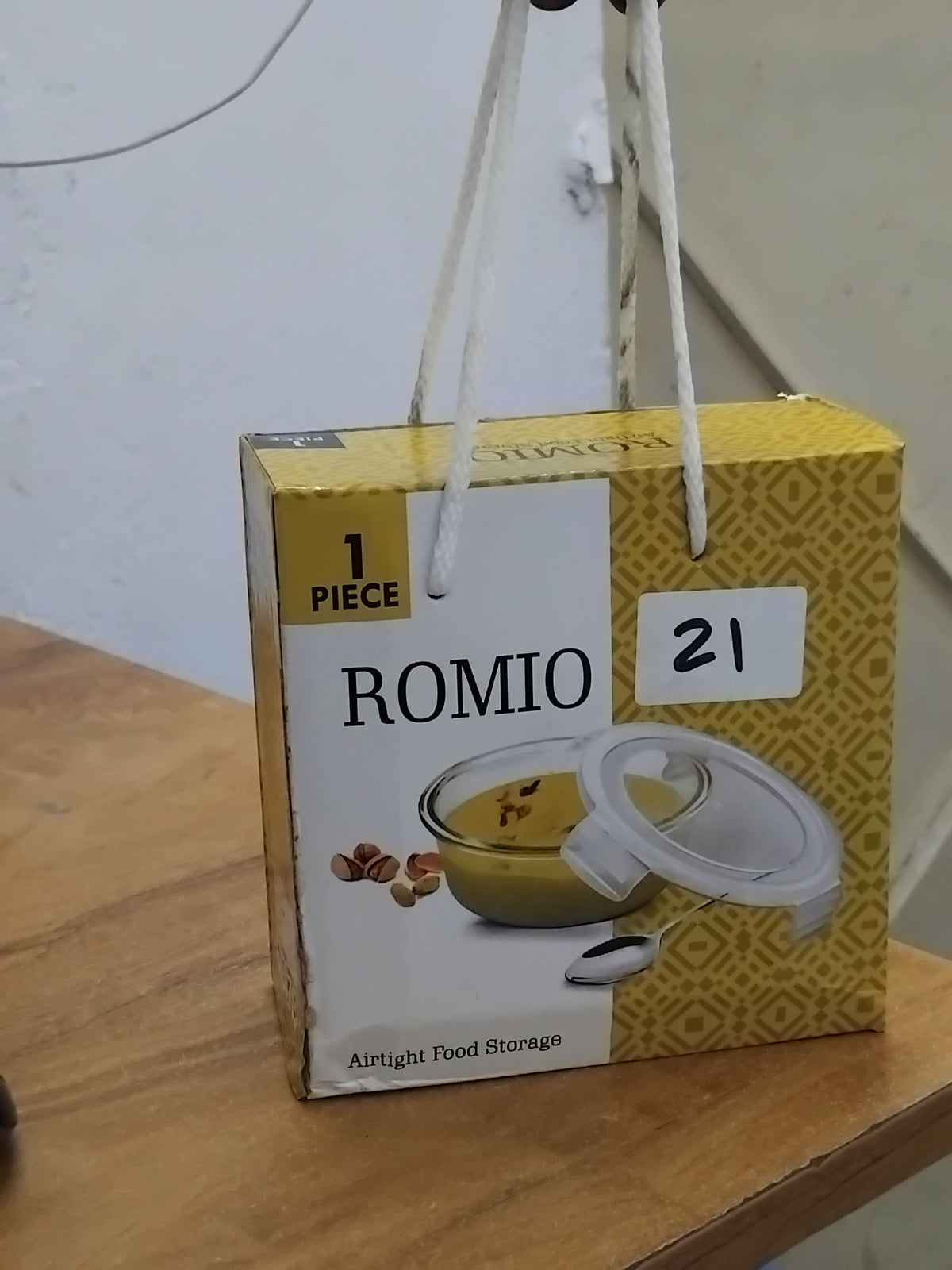 AM3005 Romio Glass Lunch Box 400ml Airtight Food Storage 1 pieces