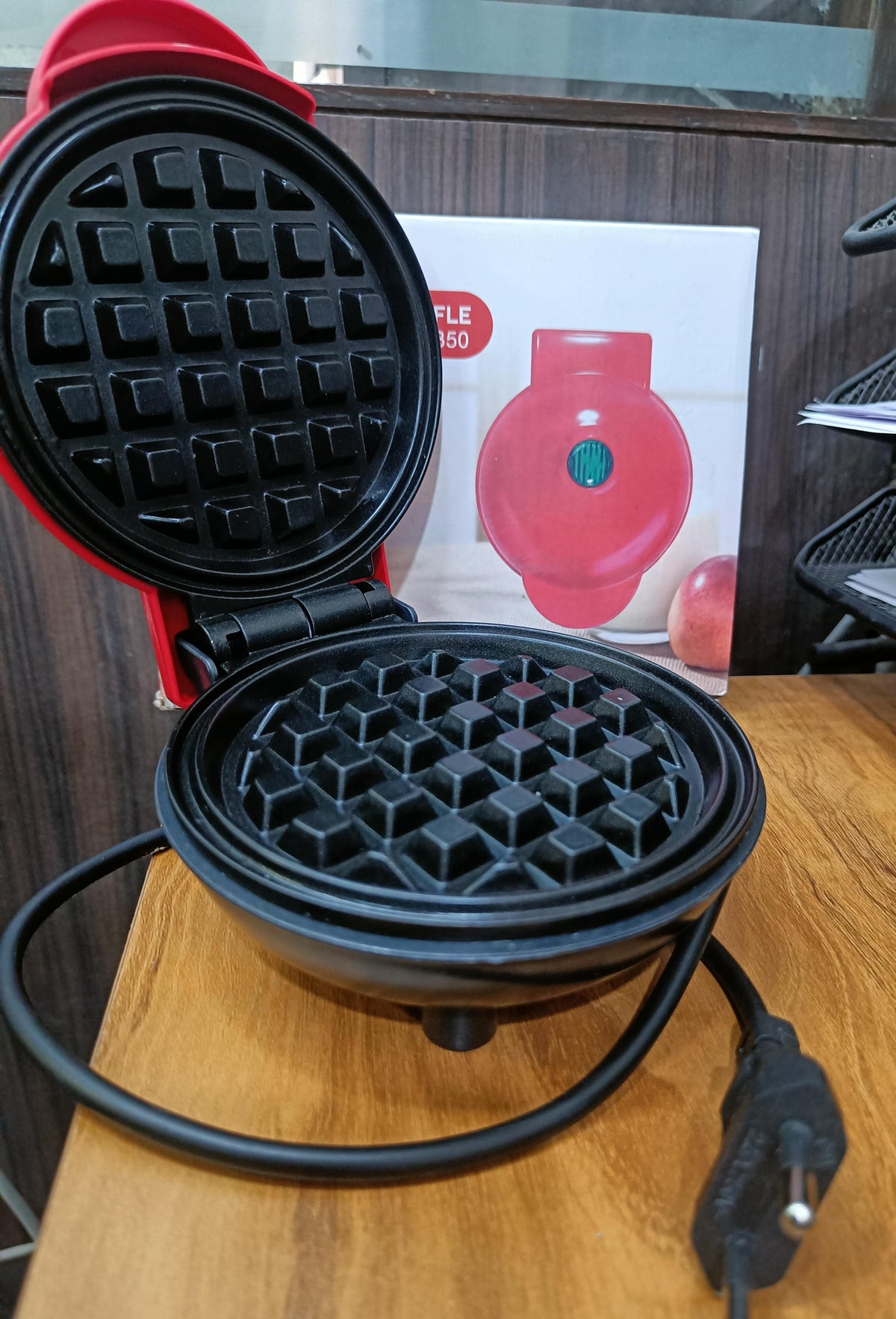 10007 Mini Waffle Maker Non-Stick 4 Inch- 350 Watts