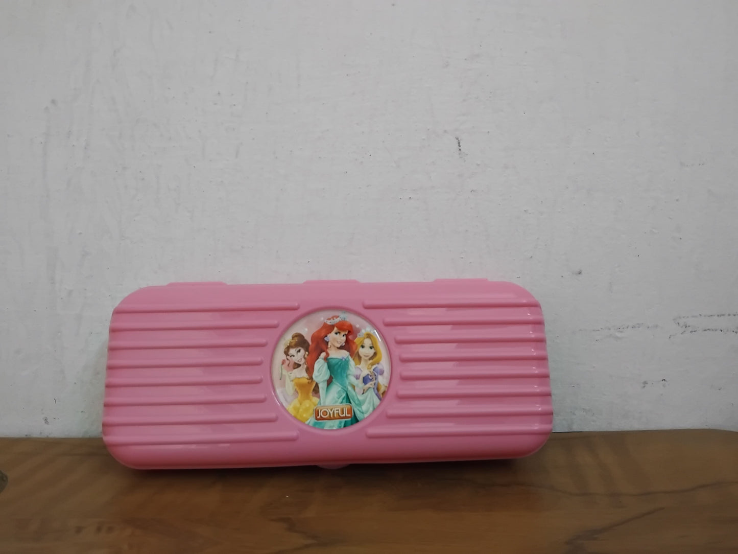 AM3274 Joyful School Line Big Campass Box Color Availablity As Per Design Stock Plastic Campass Box 1 Piece