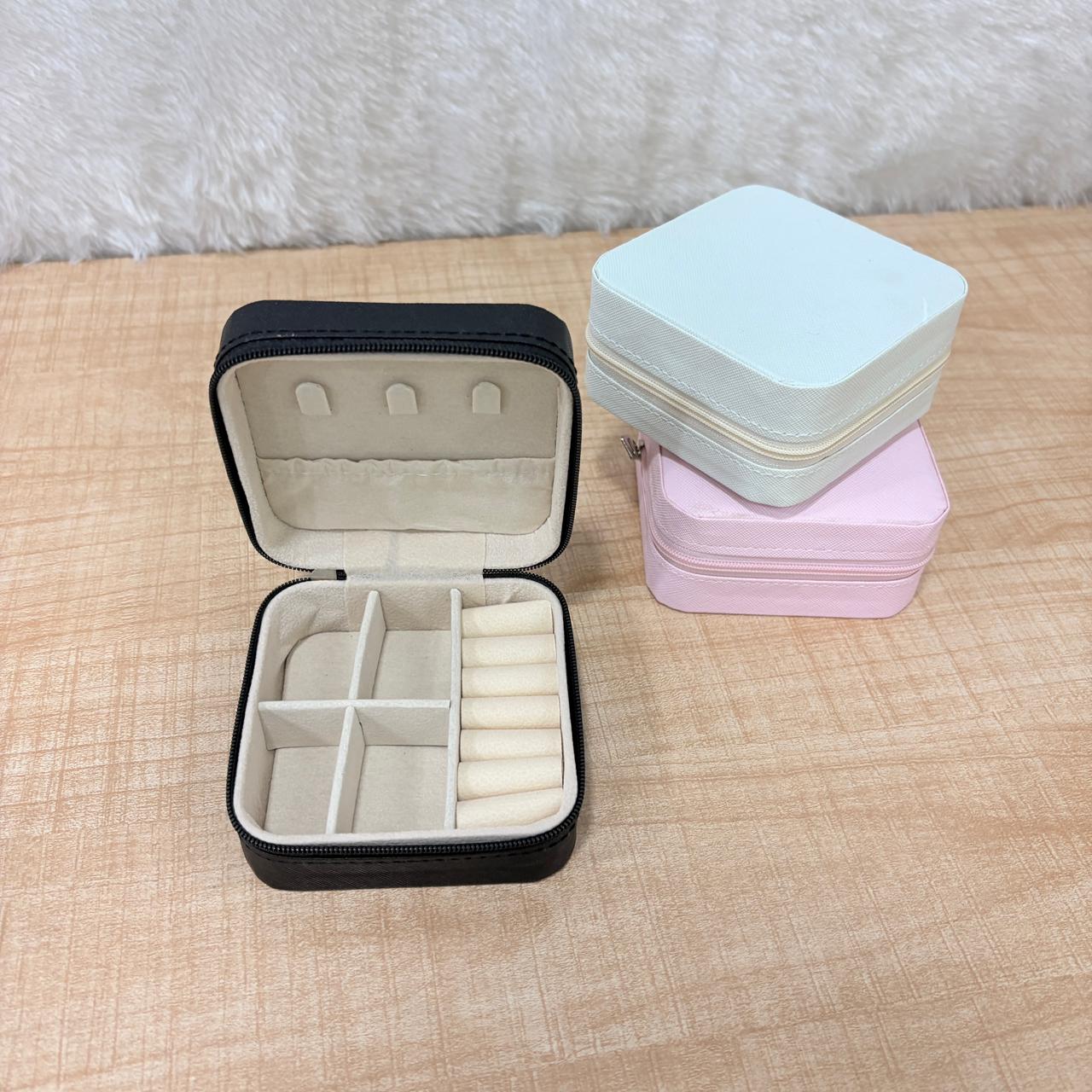 3610 Portable Travel Mini Jewelry Box