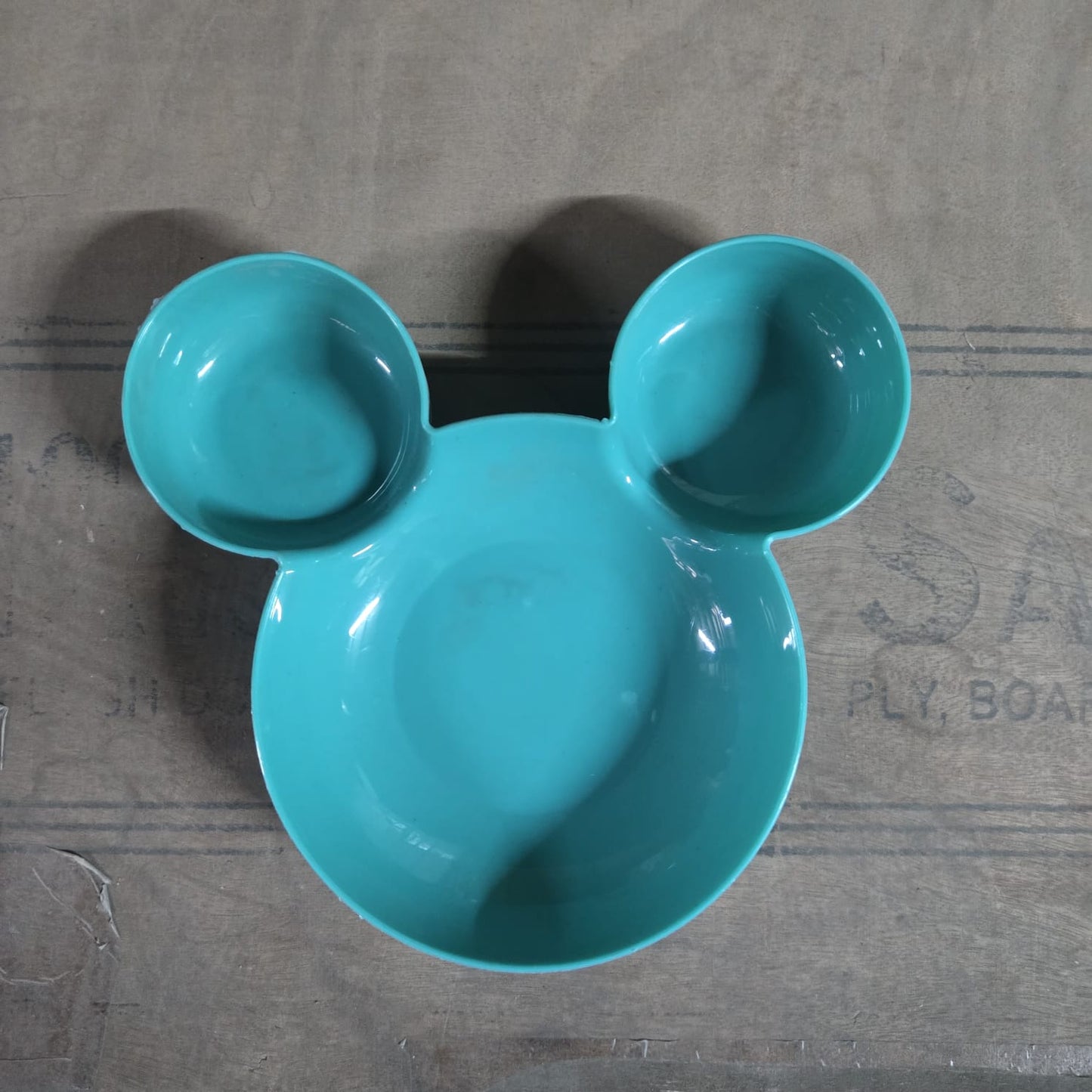 0843 Mickey Shaped Kids/Snack Serving Sectioned Plate