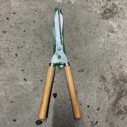 0455 Wooden Handle Hedge Shears, Bush Clipper