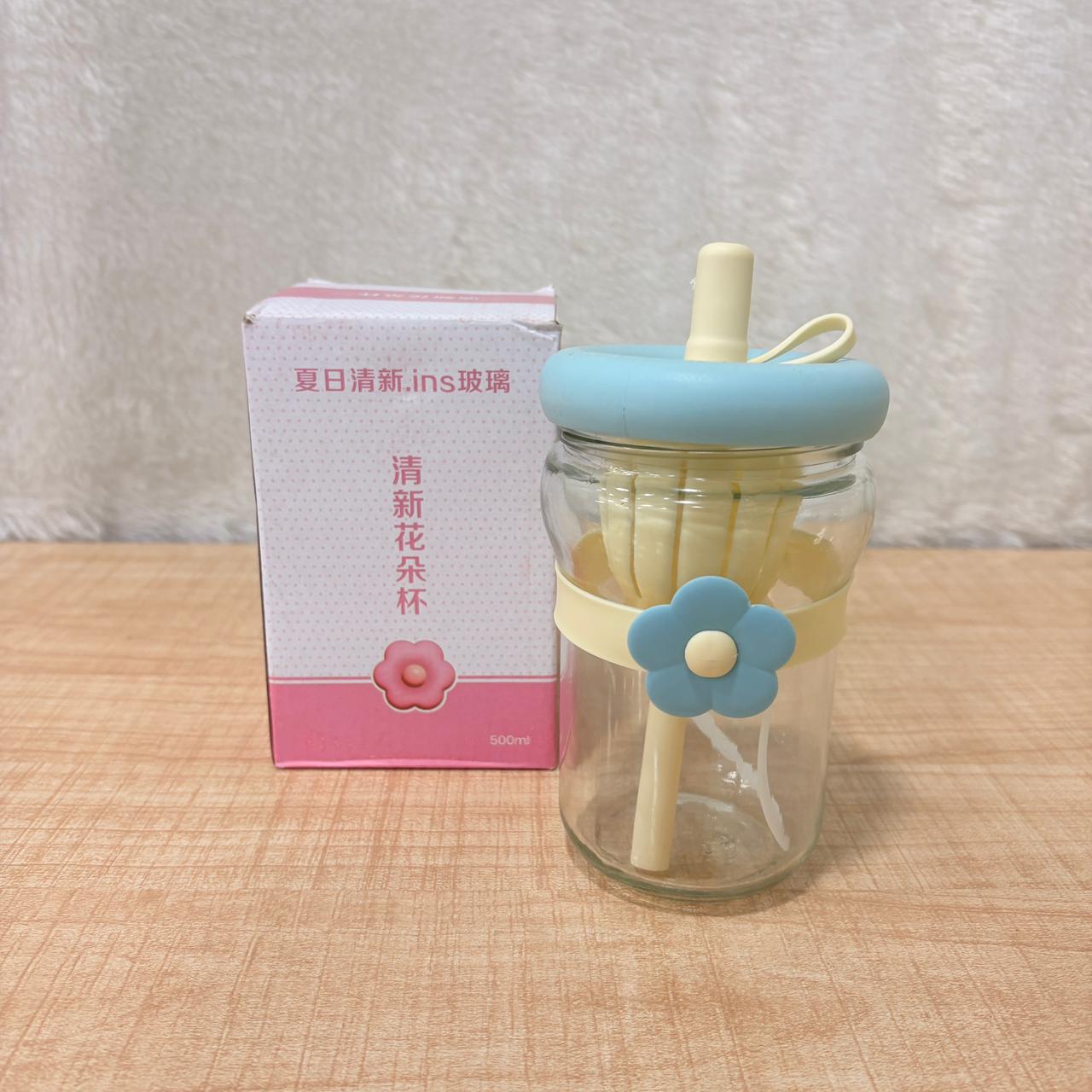 AM7108 Flower Glass Sipper Bottle - 500ml, Built-in Juicer & Straw