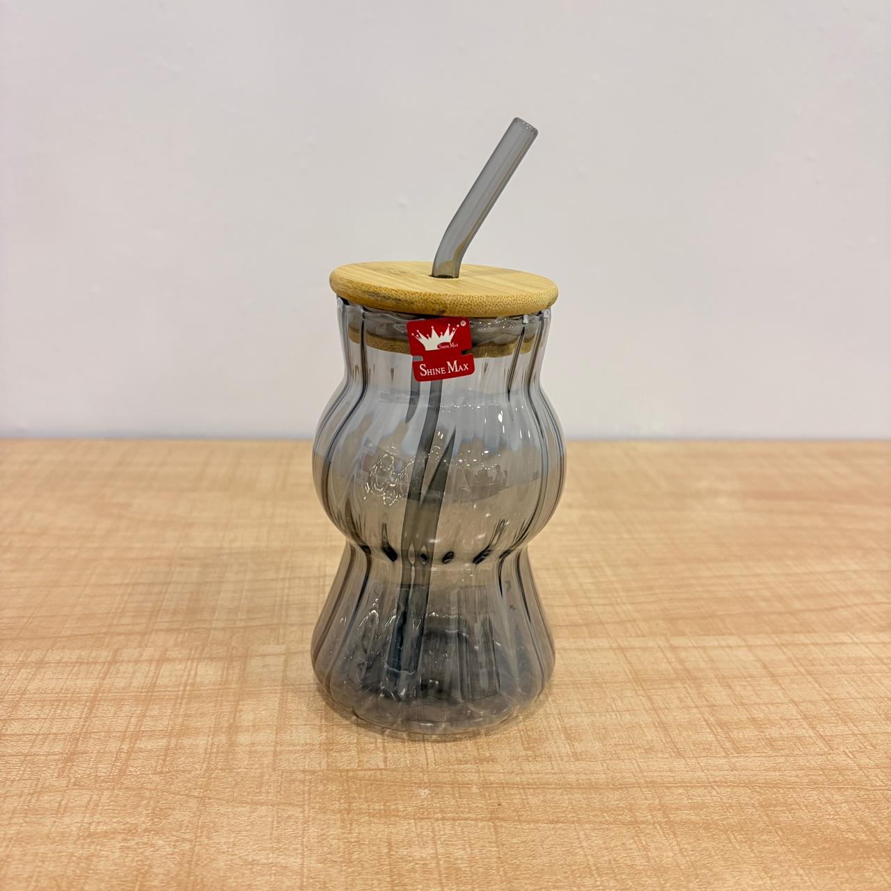 AM7782 GREY RIDGED BOROSILICATE GLASS TUMBLER WITH NATURAL BAMBOO LID AND MATCHING GLASS STRAW