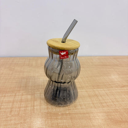 AM7782 GREY RIDGED BOROSILICATE GLASS TUMBLER WITH NATURAL BAMBOO LID AND MATCHING GLASS STRAW