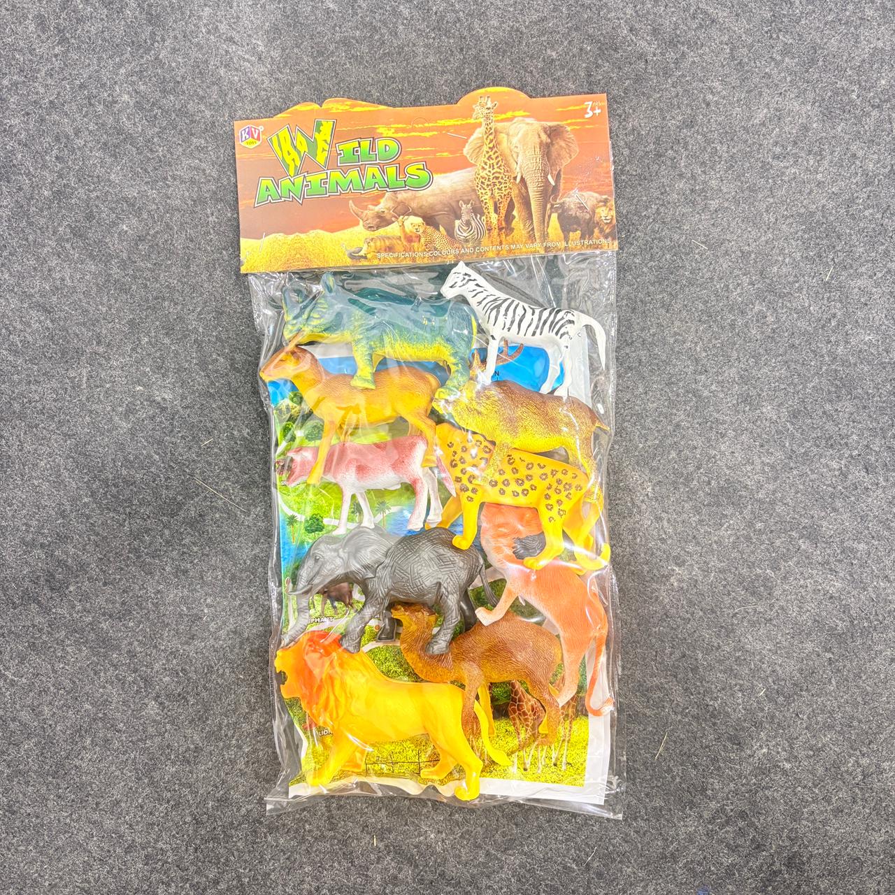 A06484 Wild Animals Plastic Figures Playset (Pack of 10+ Figures)