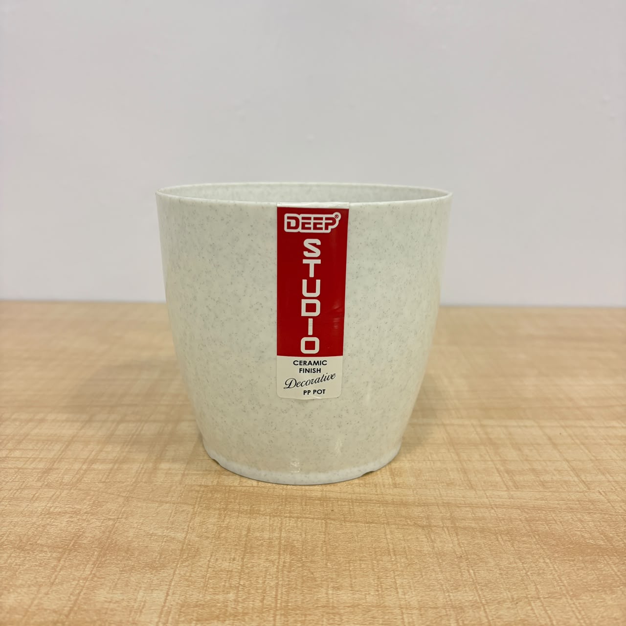 A06536 4-Inch Premium White Plastic Planter Pot (Pack of 1)