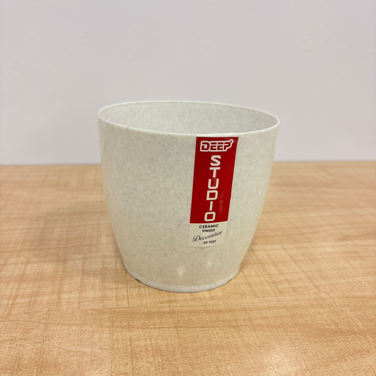 A06536 4-Inch Premium White Plastic Planter Pot (Pack of 1)